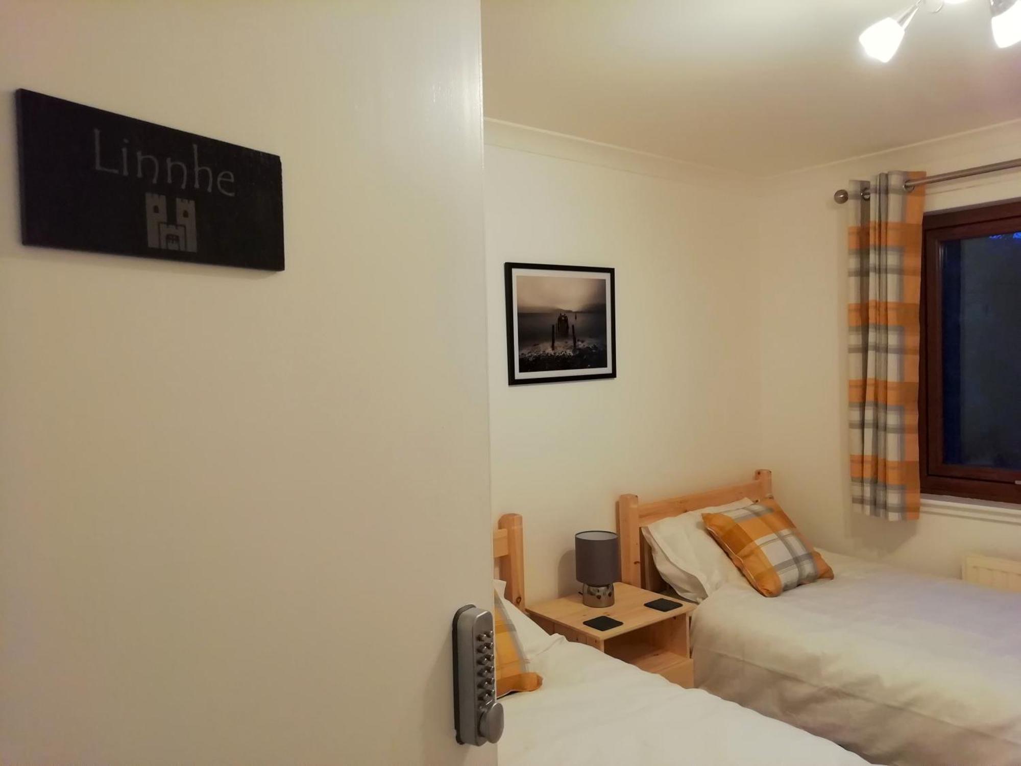Black Sheep Bunkhouse Fort William Exterior foto